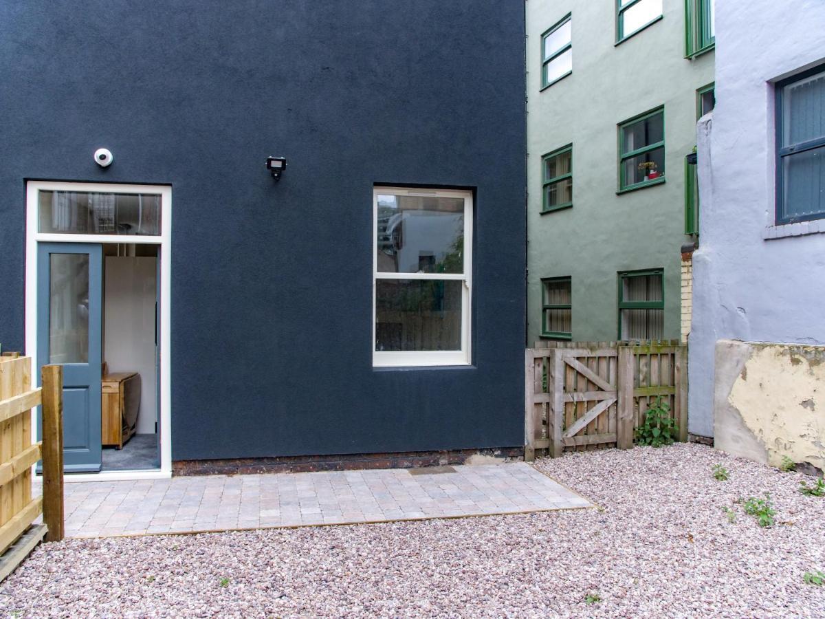 Spacesavers At Figtree Lane Sheffield Exterior photo